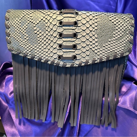 Gray Snake Print Fringe Clutch Crossbody | Animal Print Tassel Bag - Picture 3 of 9